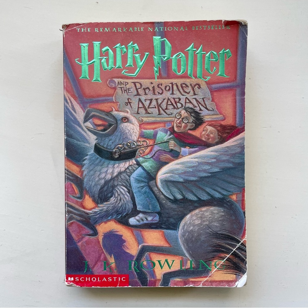 Harry Potter and the Prisoner of Azkaban Paperback Book/Novel - Book 3